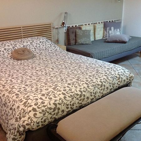 Home White Laives Zewnętrze zdjęcie
