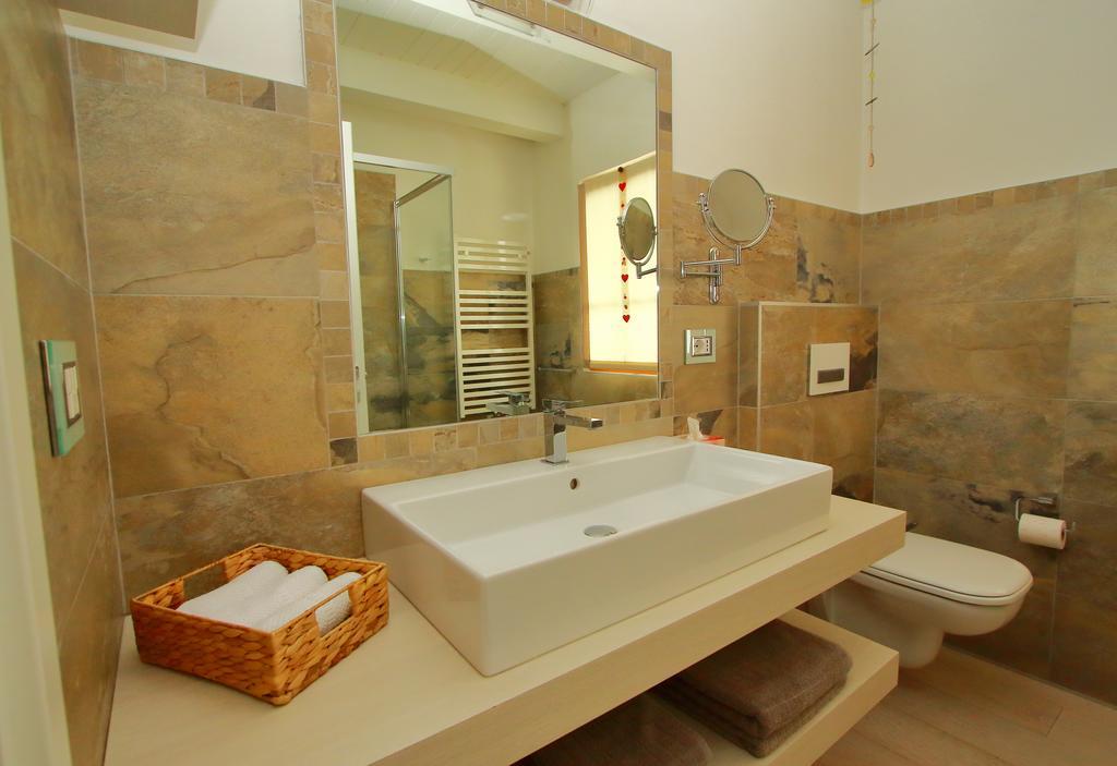 Home White Laives Zewnętrze zdjęcie