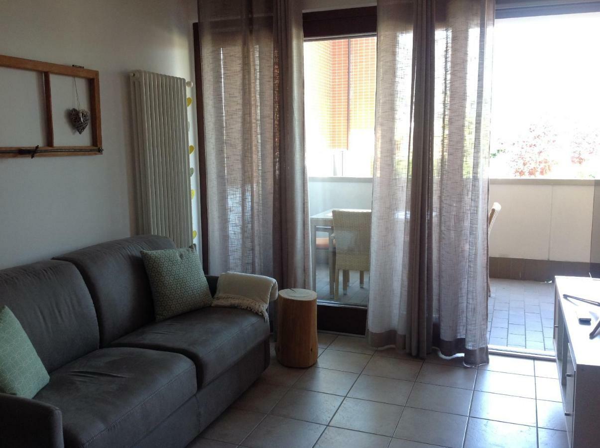 Home White Laives Zewnętrze zdjęcie