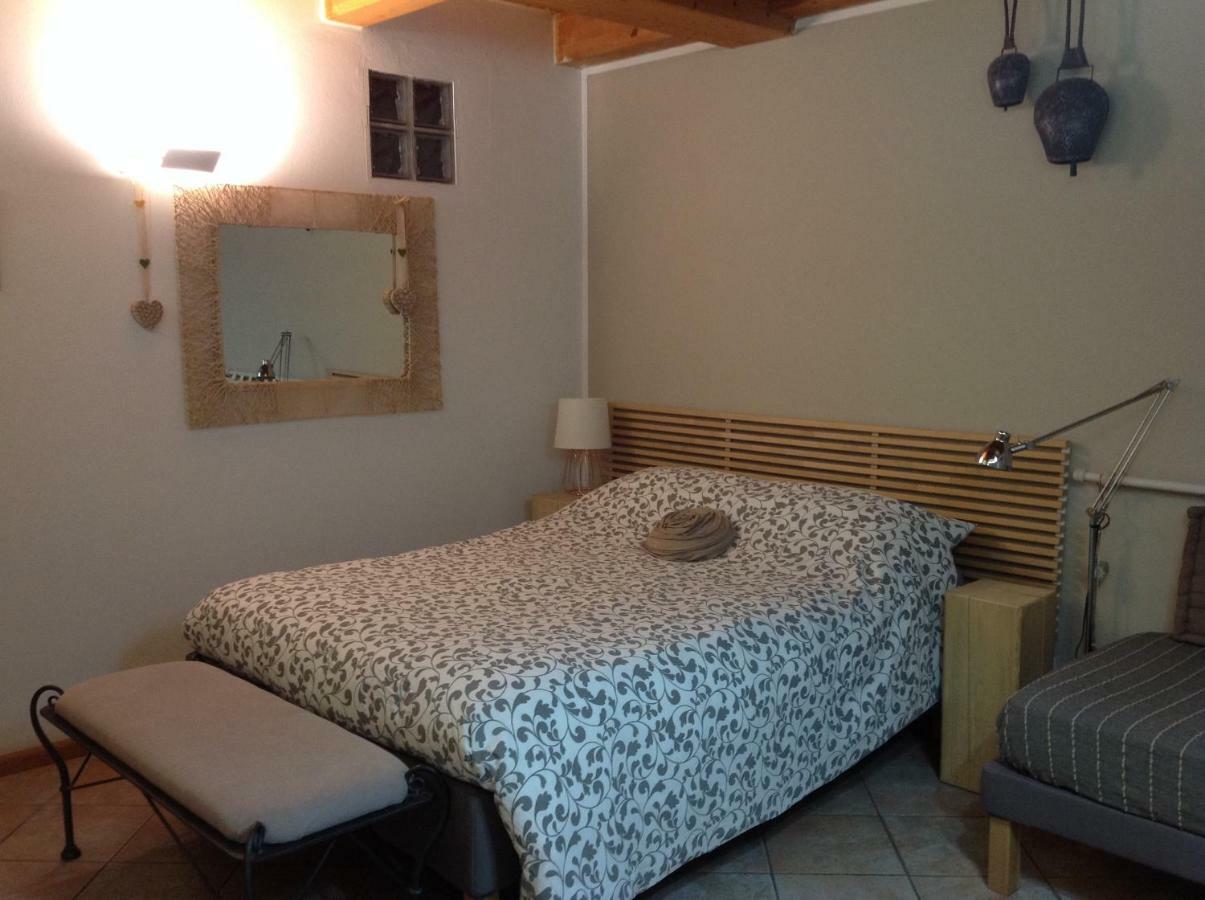Home White Laives Zewnętrze zdjęcie